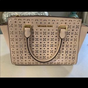 Michael kors purse wallet and wristlet set pink